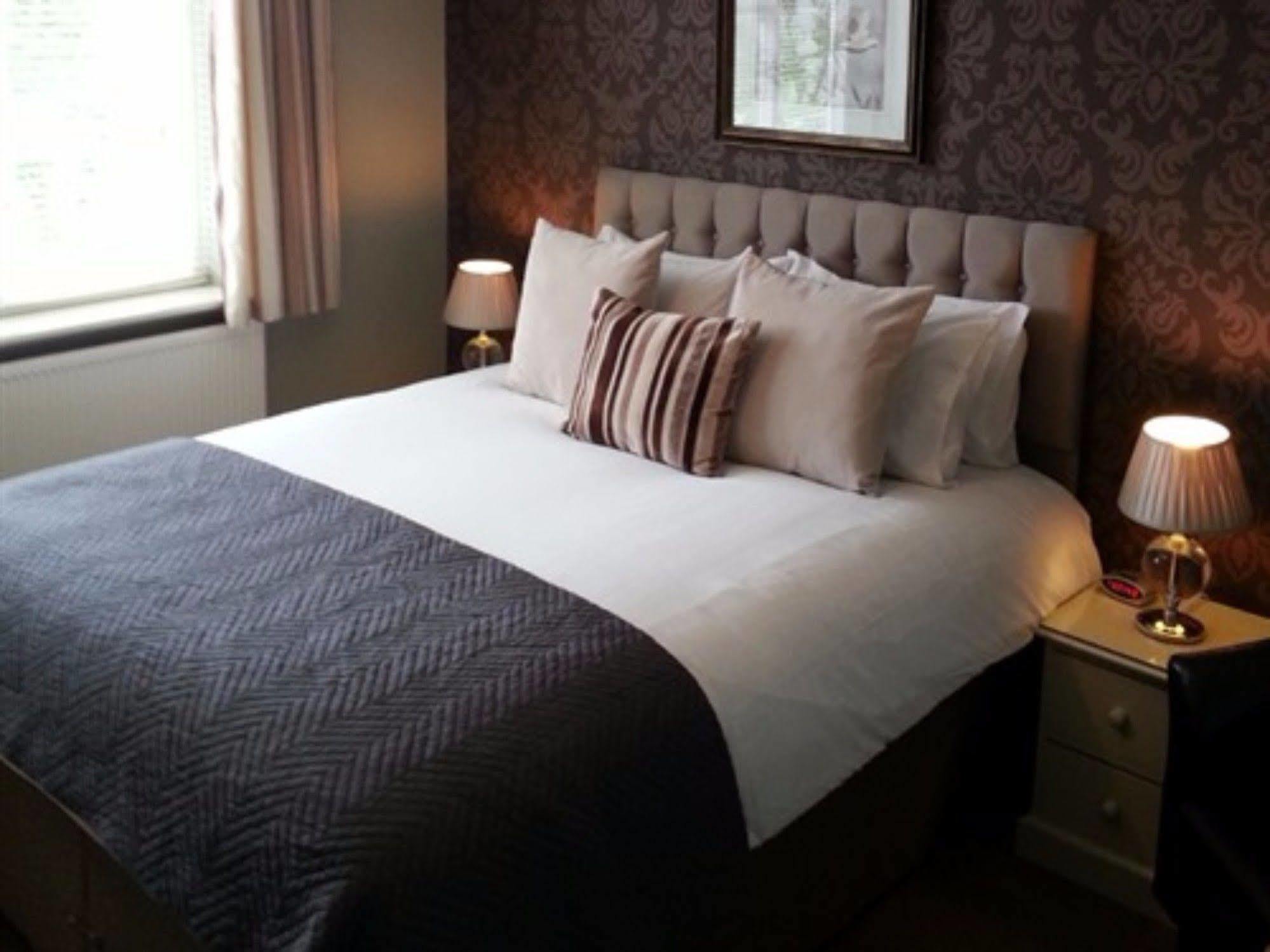 Hunters Moon Guest House Stratford-upon-Avon Extérieur photo