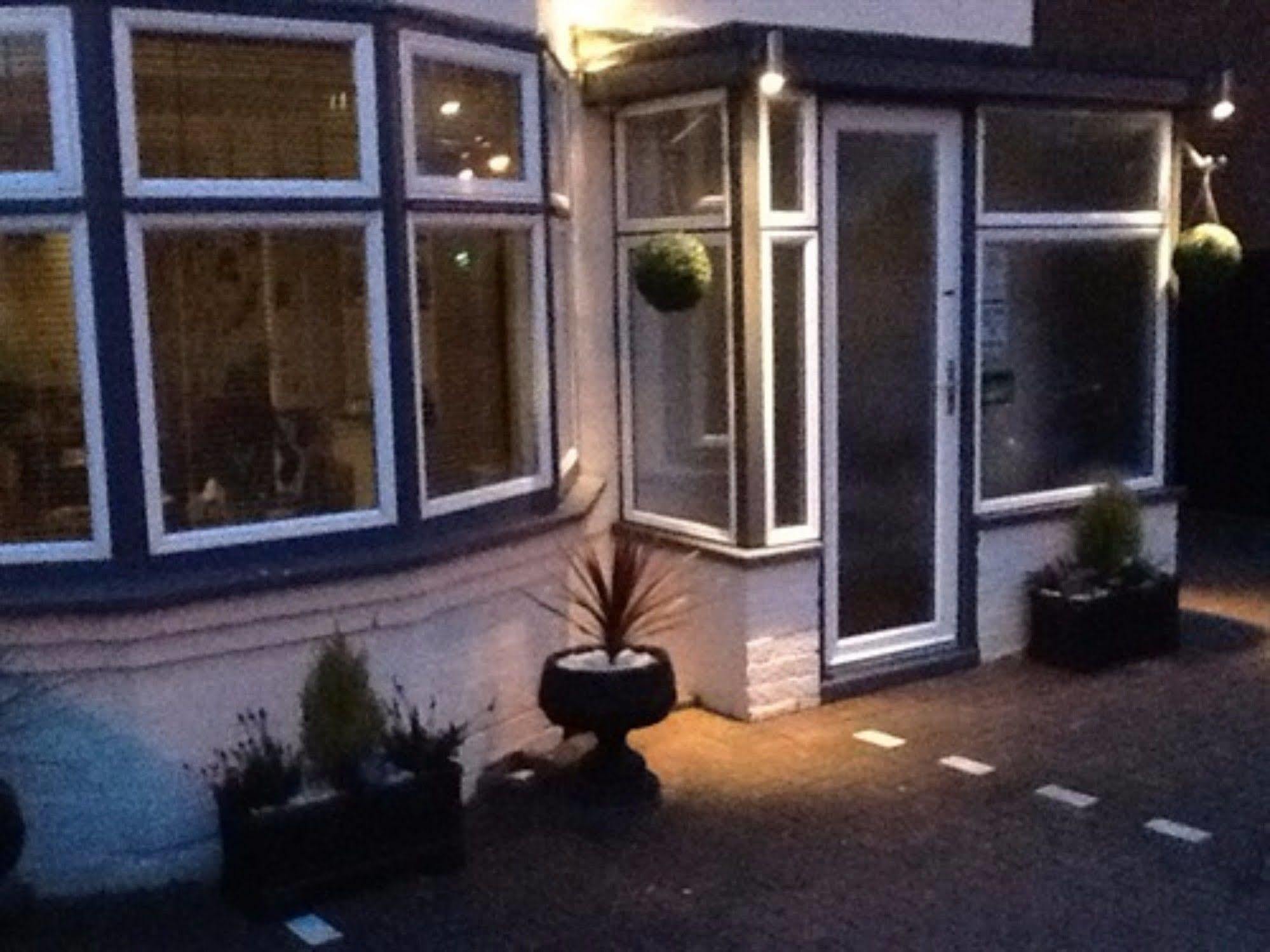 Hunters Moon Guest House Stratford-upon-Avon Extérieur photo